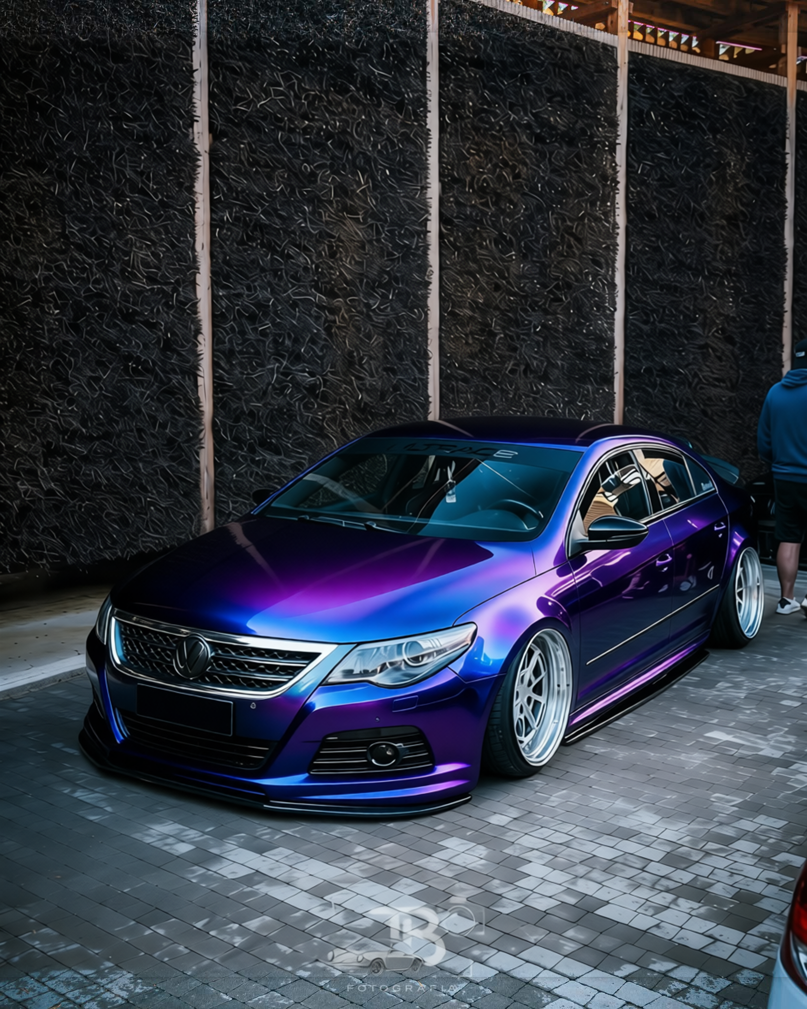 Preview Car 45 rendered in Super Gloss Spectrum gloss wrap